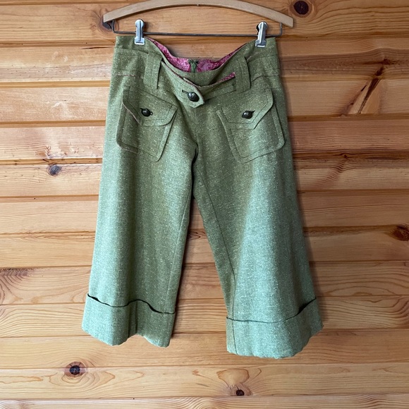 Petro Zillia Lined, Wool Bermuda Cuffed‎ Shorts - Picture 1 of 6